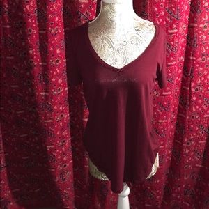 Burgundy t shirt